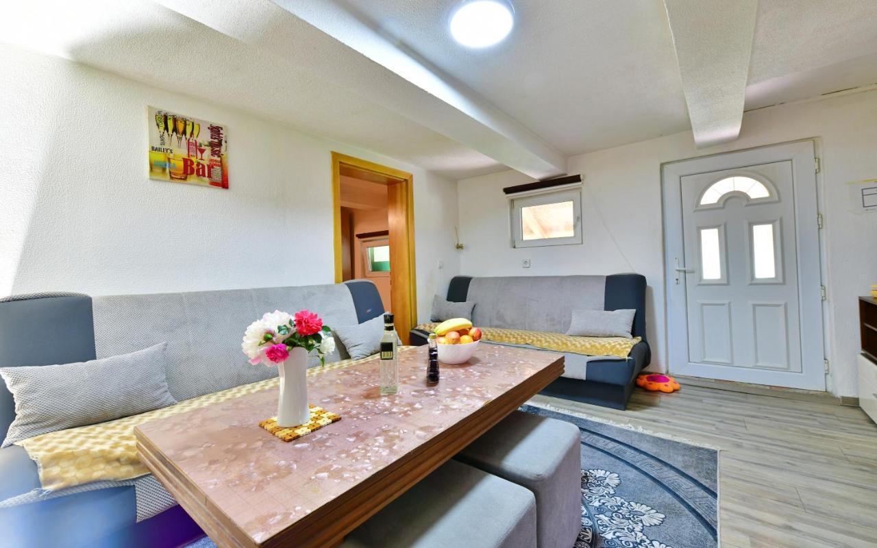 House Luna Rakovica Exterior foto